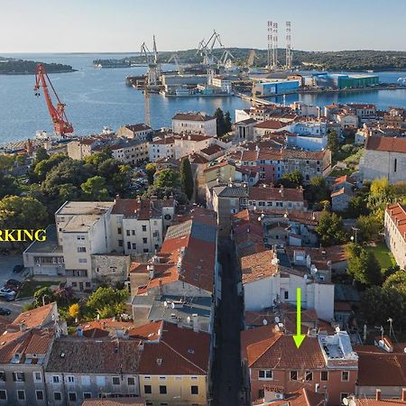 Apartment De Ville 2020 With Free Parking Pola Esterno foto