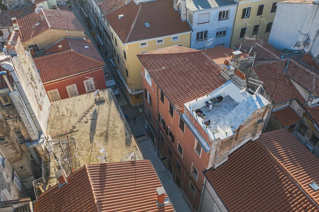 Apartment De Ville 2020 With Free Parking Pola Esterno foto